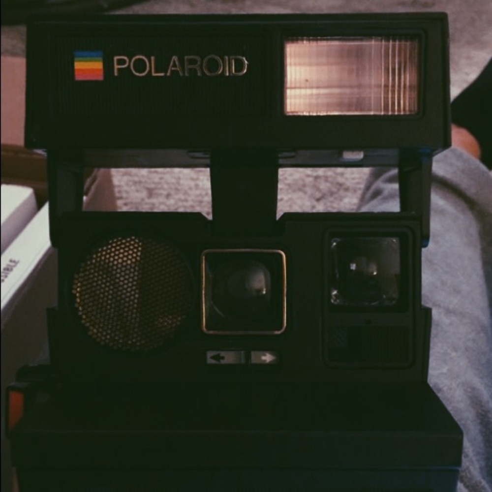 Polaroid Sun 660 Polaroid Camera